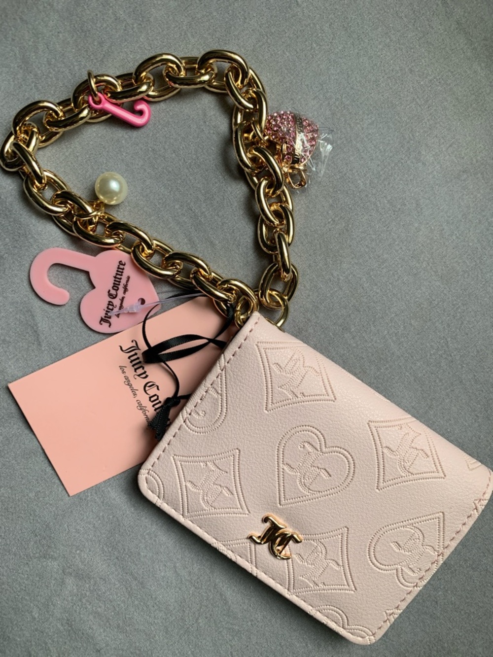 🆕-Juicy Couture Powder Blush Embossed Cardholder with Gold Chain and Charms